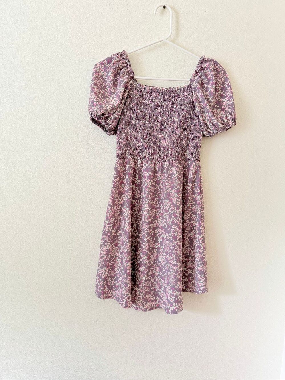Walking on sunshine Girl’s Dress size Medium
